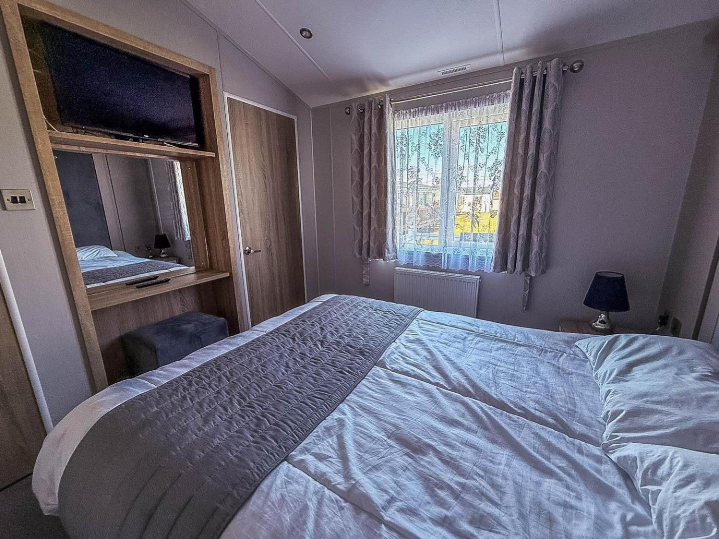 Lodge Beautiful 4 Berth With Free Wifi At Pakefield Ref 68019cr